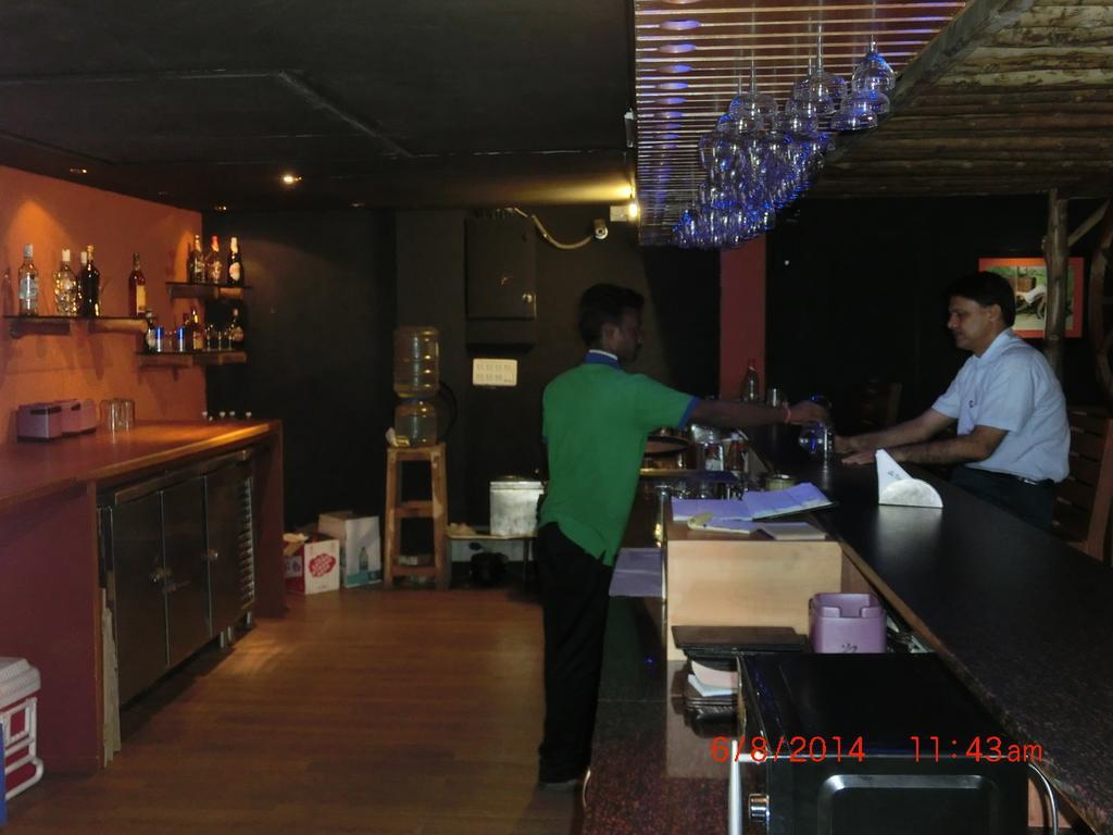 Hotel Thulashi Park شيناي المظهر الخارجي الصورة