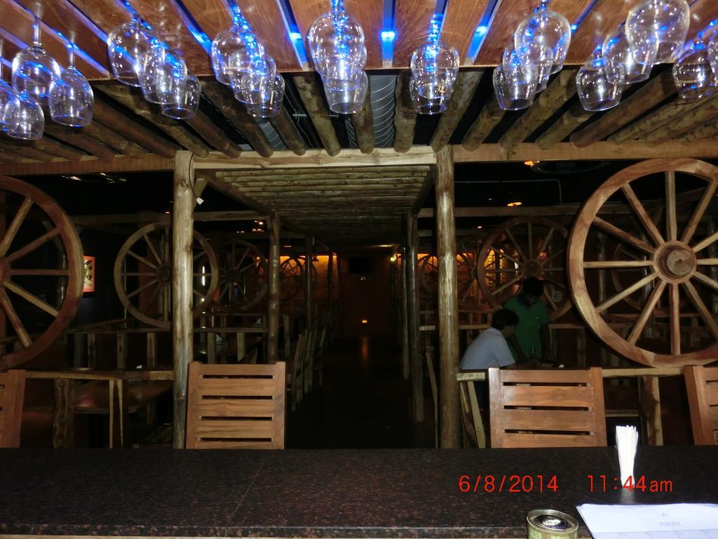 Hotel Thulashi Park شيناي المظهر الخارجي الصورة